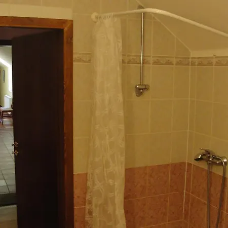 Casa de hóspedes Tiszacsegei Halaszcsarda Es Panzio Tiszacsege