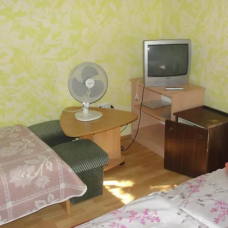 Casa de hóspedes Tiszacsegei Halaszcsarda Es Panzio